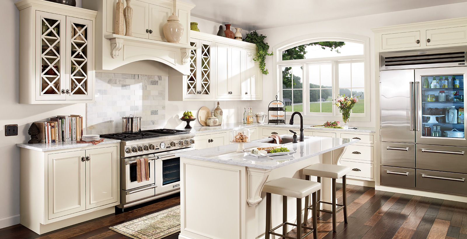 White Kitchen Ideas and Inspirational Paint Colours   Behr Canada