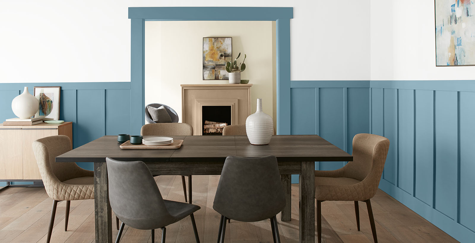 blue classic cozy & inviting dining room