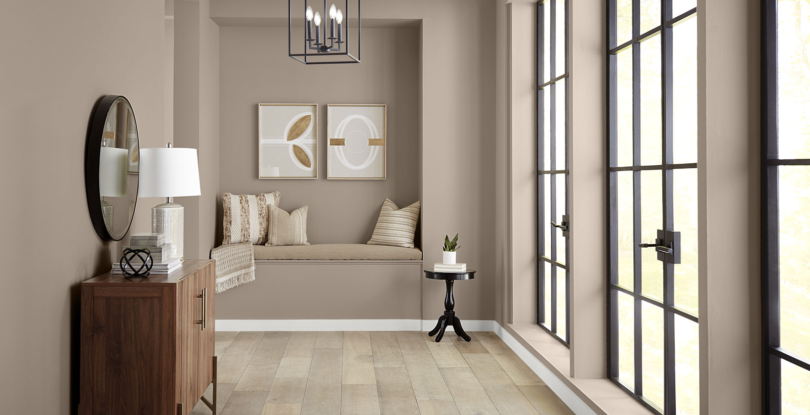 brown classic cozy & inviting hallway
