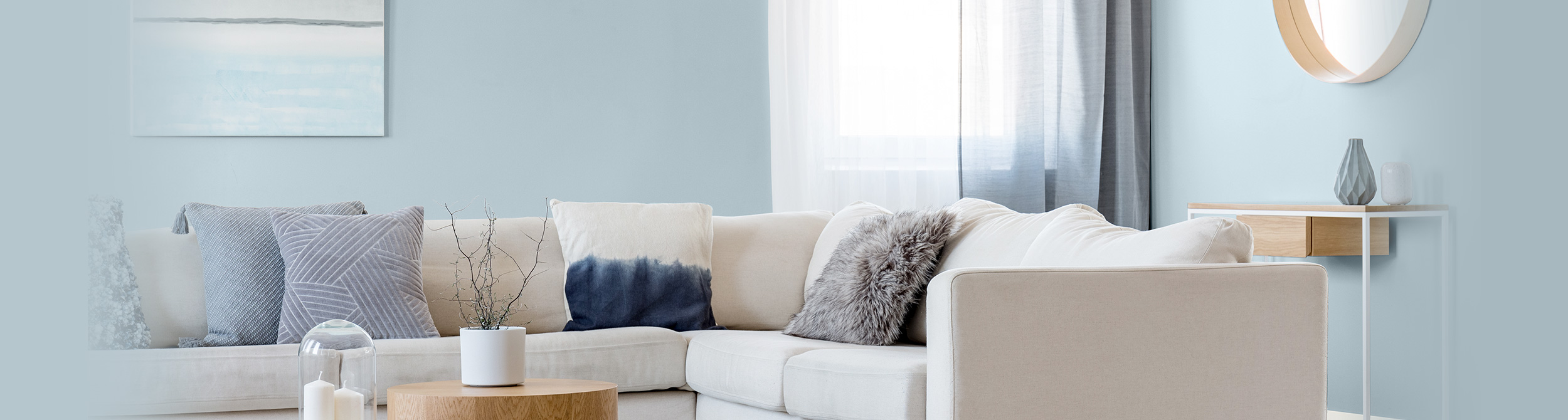 Blue relaxed and modern living room