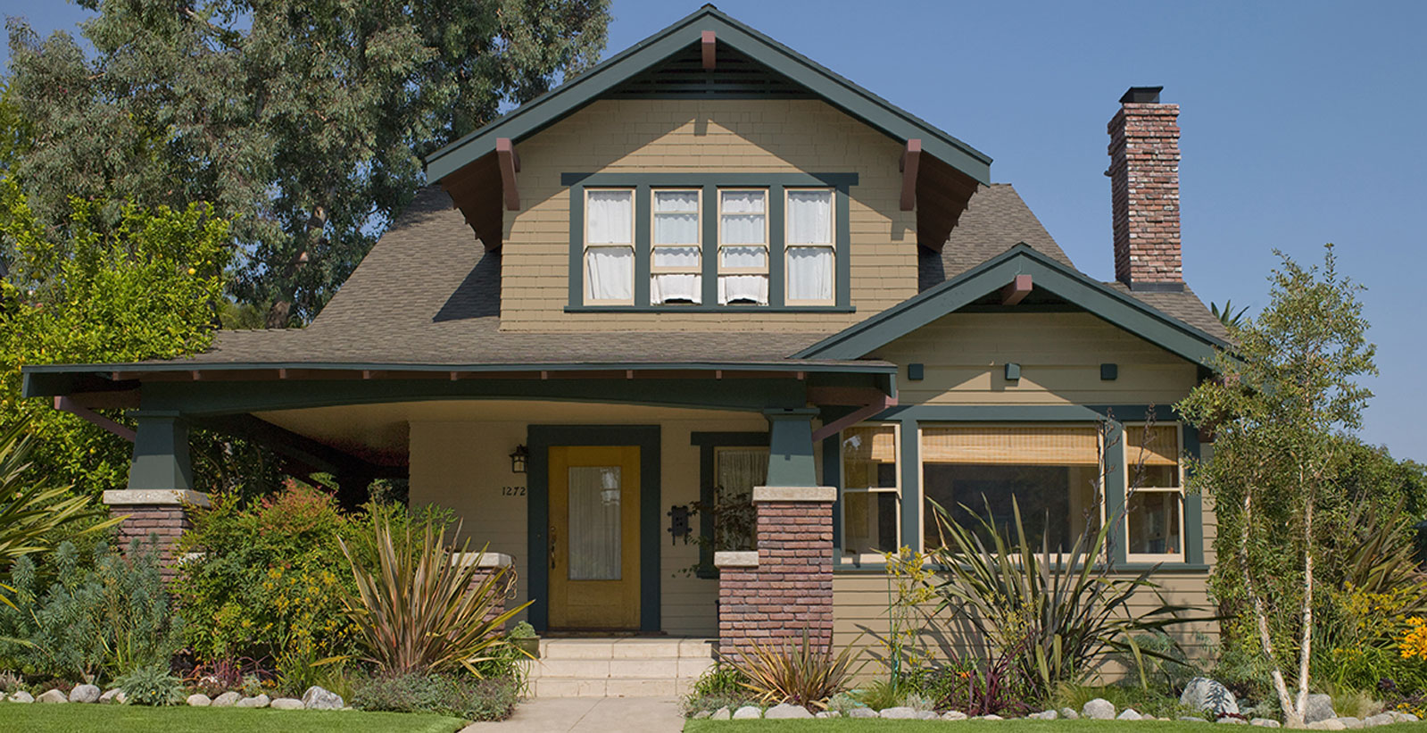 warm natural & neutral craftsman home exterior