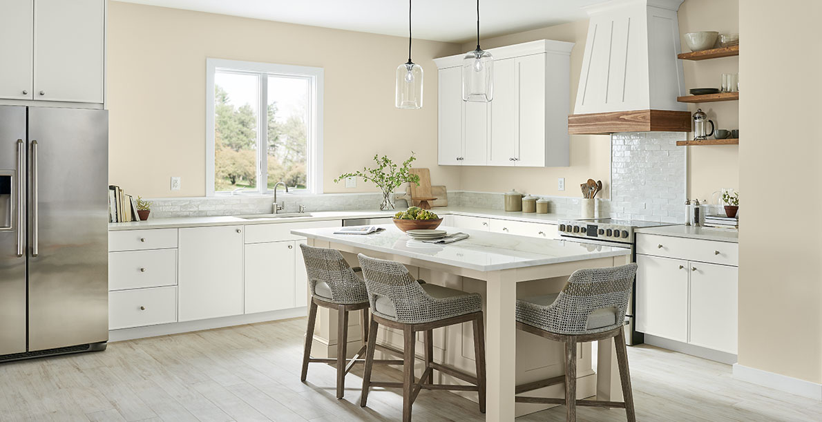 white classic cozy & inviting kitchen