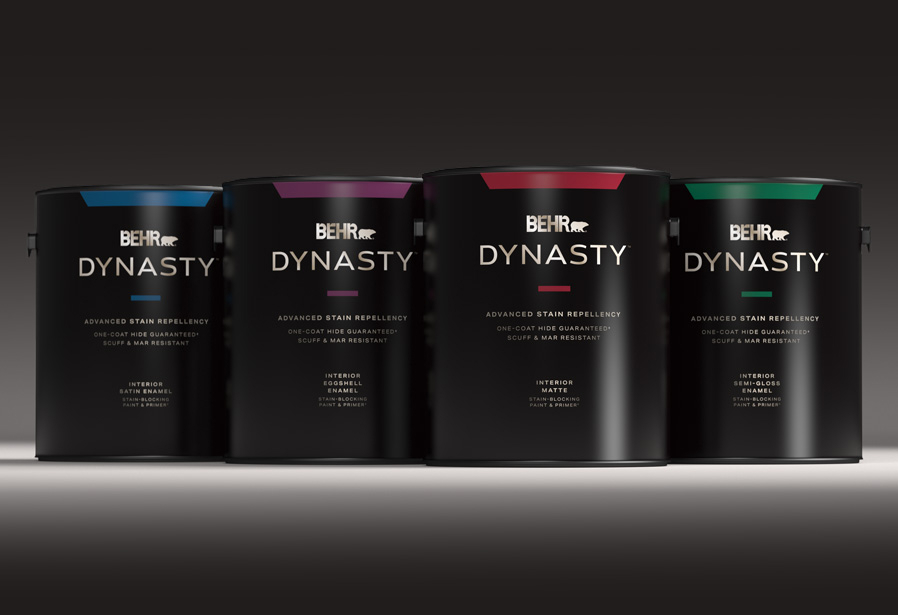 Image of a 5 gallon can shot of BEHR DYNASTY interior products